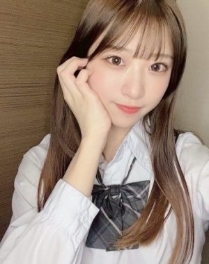 ?? 莉奈りな